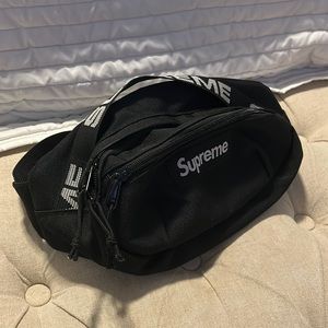 authentic supreme fanny pack